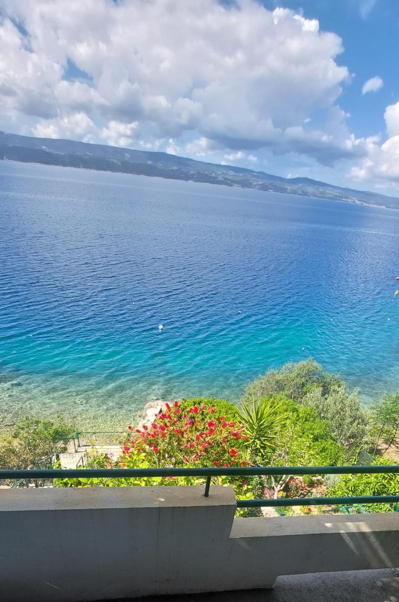 Apartment Toncica Omiš Eksteriør bilde