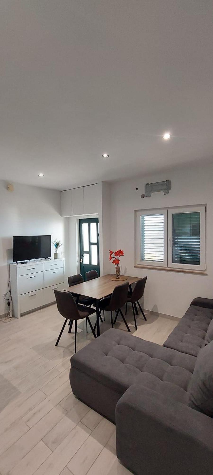Apartment Toncica Omiš Eksteriør bilde