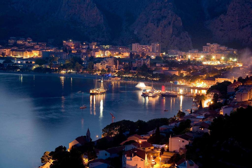 Apartment Toncica Omiš Eksteriør bilde