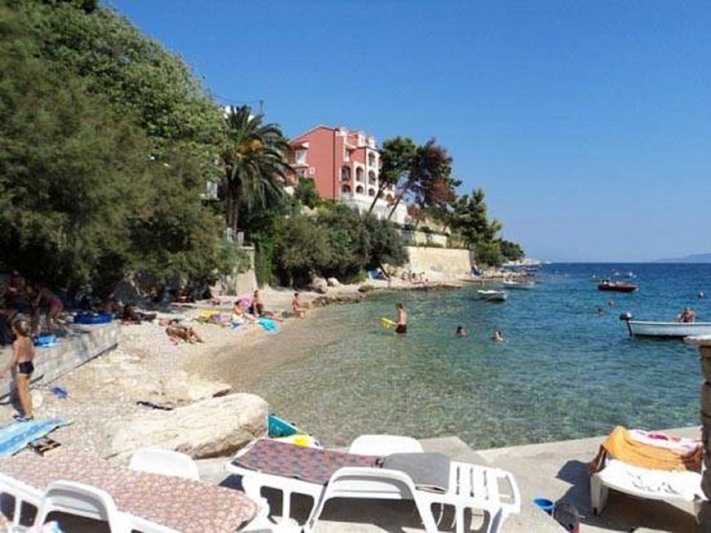 Apartment Toncica Omiš Eksteriør bilde